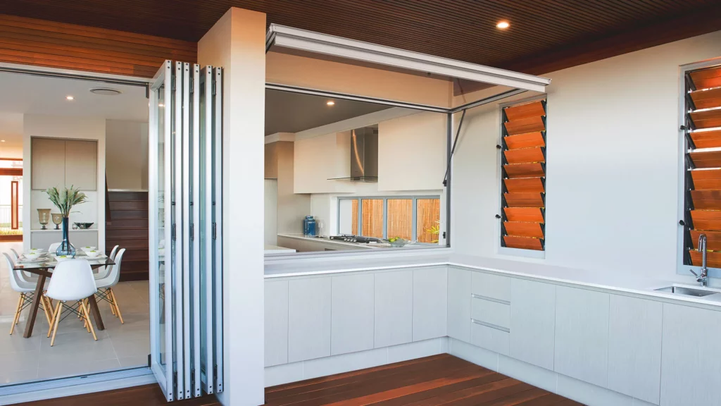 Aluminium Gas Strut Windows | Pass-Through Perfection